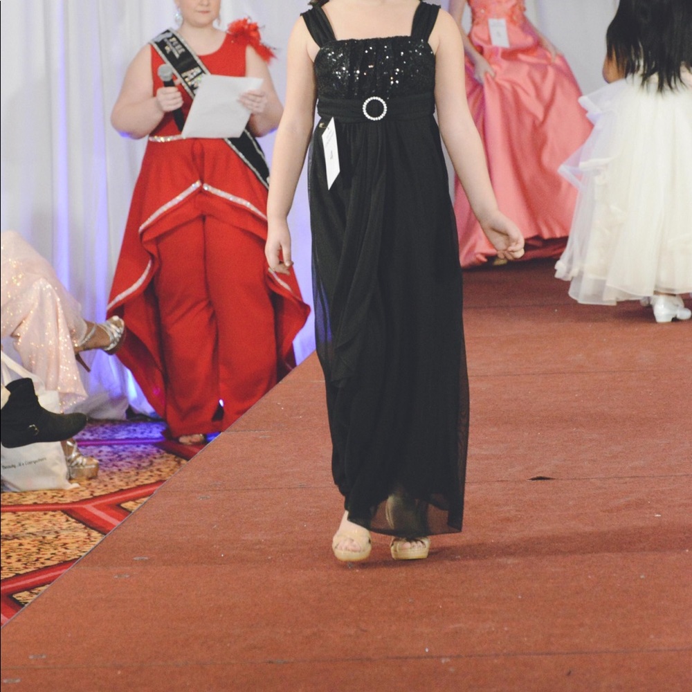 Black dress